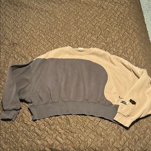Nike Cream and Brown Crewneck Batwing Sweater Soft Cotton Blend